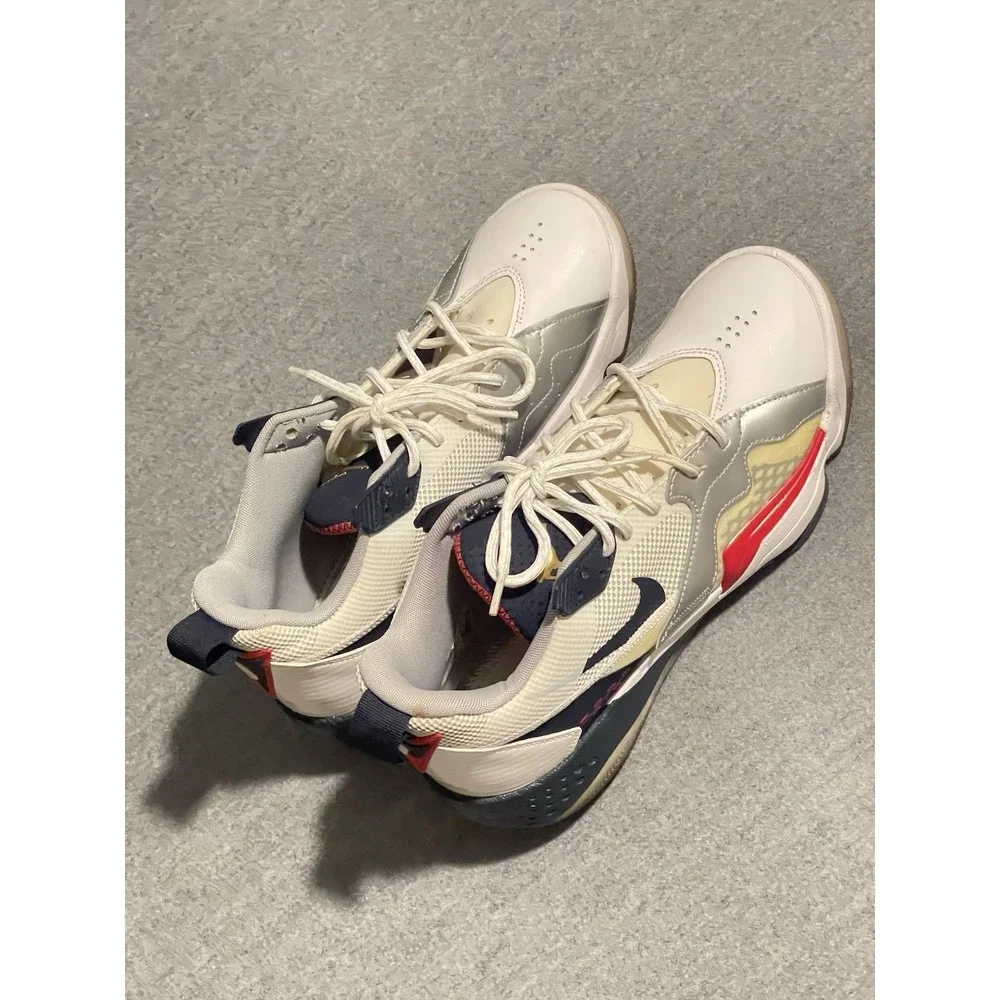 Nike Air Jordan Men's Basketball Shoes Size 9.5 White Gray Red Athletic Sneakers
